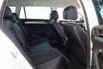 Valkoinen Farmari, Volkswagen Passat – NMM-852, kuva 14