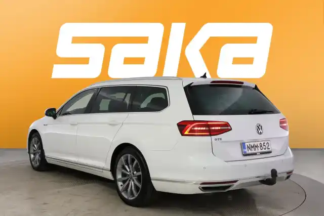 Valkoinen Farmari, Volkswagen Passat – NMM-852
