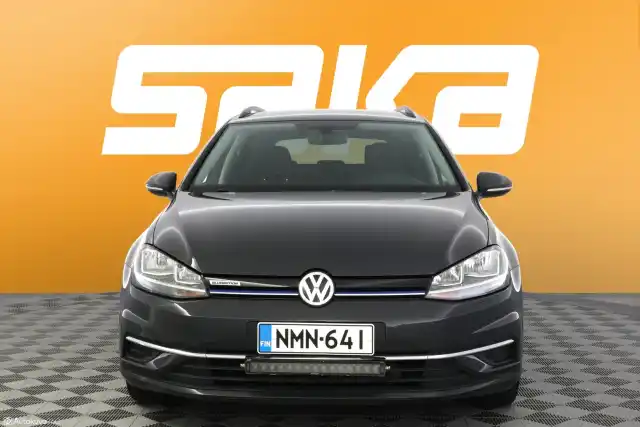 Harmaa Farmari, Volkswagen Golf – NMN-641