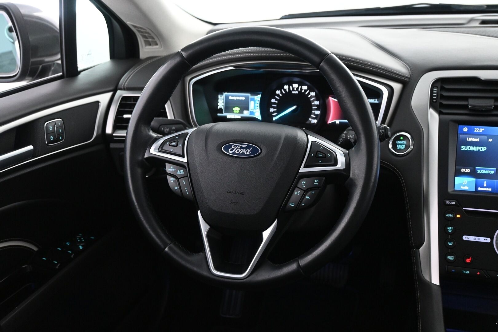 Harmaa Farmari, Ford Mondeo – NMN-928