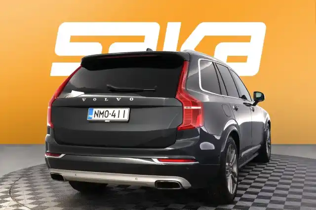 Harmaa Maastoauto, Volvo XC90 – NMO-411