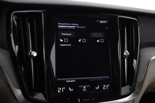 Harmaa Farmari, Volvo V60 – NMO-613