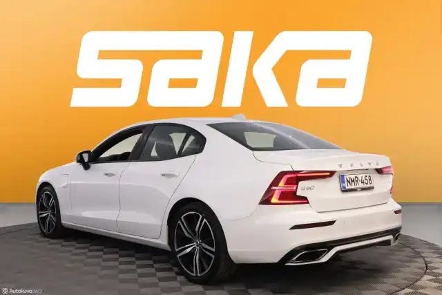 Valkoinen Sedan, Volvo S60 – NMR-458
