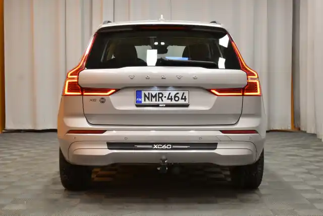 Harmaa Maastoauto, Volvo XC60 – NMR-464