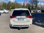 Valkoinen Maastoauto, Mitsubishi OUTLANDER PHEV – NMR-739, kuva 4