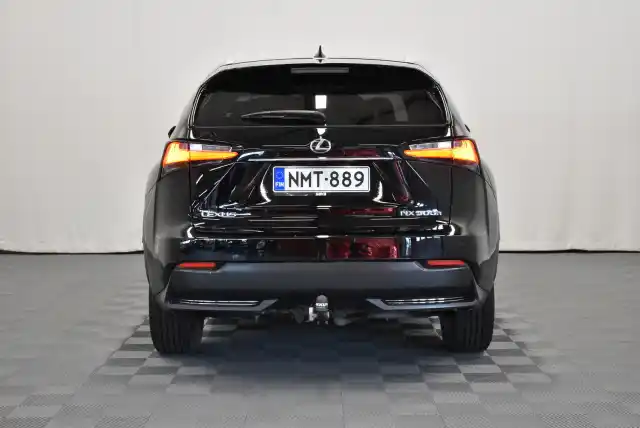 Musta Tila-auto, Lexus NX – NMT-889