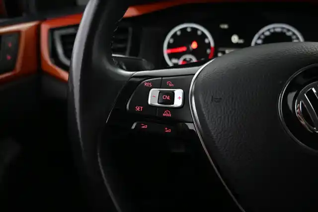 Oranssi Viistoperä, Volkswagen Polo – NMU-488