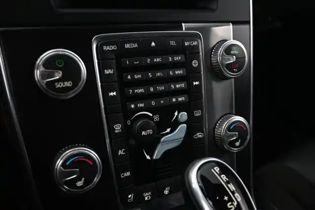 Musta Farmari, Volvo V60 – NMX-829