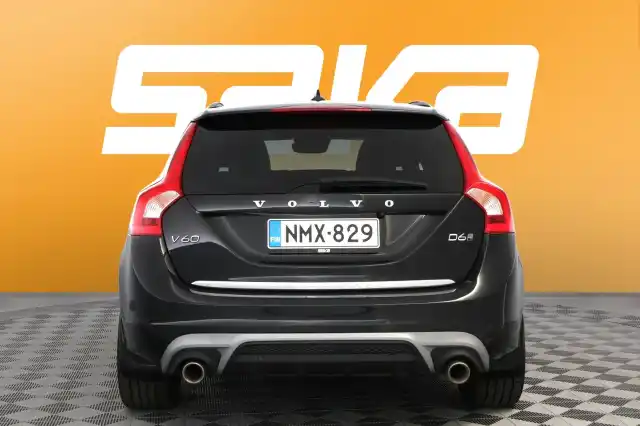 Musta Farmari, Volvo V60 – NMX-829