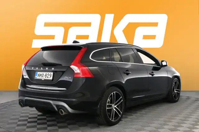 Musta Farmari, Volvo V60 – NMX-829
