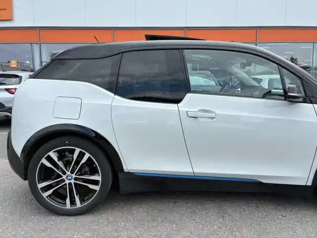 Valkoinen Viistoperä, BMW I3S – NMZ-498
