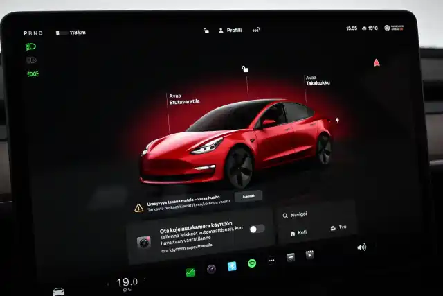 Punainen Sedan, Tesla Model 3 – NNB-598