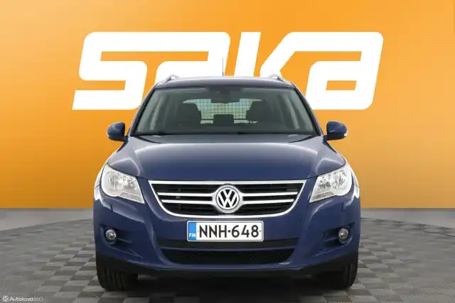 Sininen Farmari, Volkswagen Tiguan – NNH-648