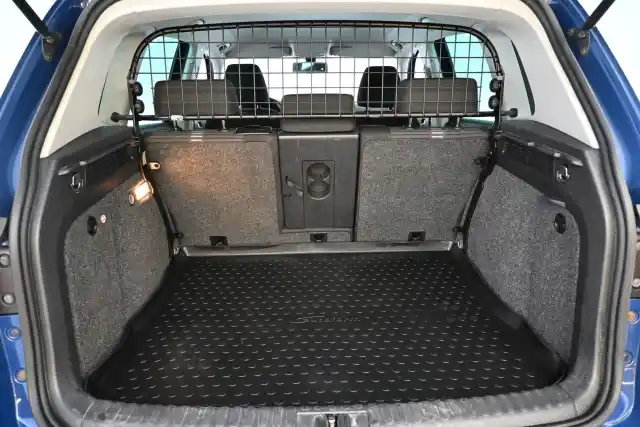 Sininen Farmari, Volkswagen Tiguan – NNH-648