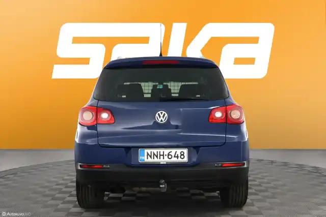 Sininen Farmari, Volkswagen Tiguan – NNH-648