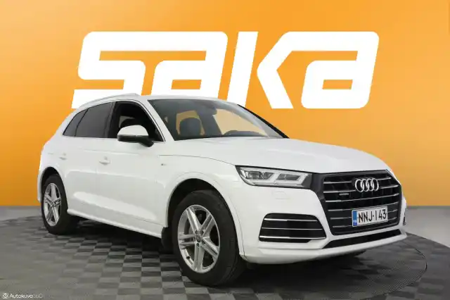 Valkoinen Maastoauto, Audi Q5 – NNJ-143