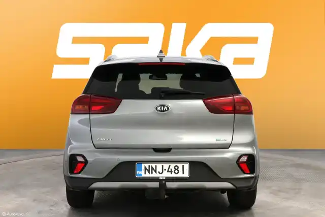 Harmaa Maastoauto, Kia NIRO – NNJ-481