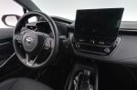 Punainen Farmari, Toyota Corolla – NNJ-729, kuva 10