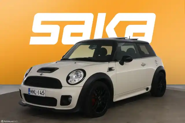 Keltainen Viistoperä, Mini JOHN COOPER WORKS – NNL-145