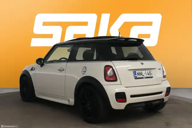 Keltainen Viistoperä, Mini JOHN COOPER WORKS – NNL-145