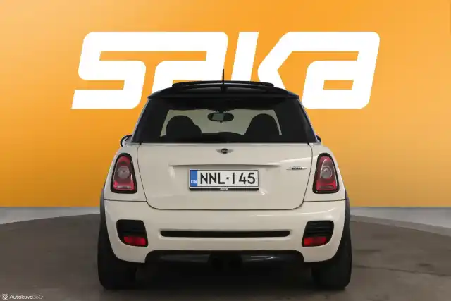 Keltainen Viistoperä, Mini JOHN COOPER WORKS – NNL-145