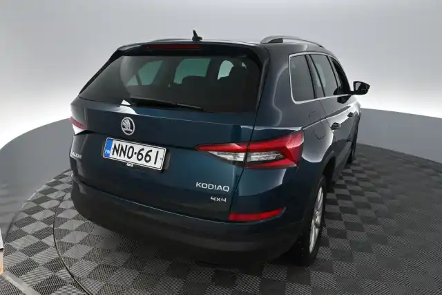 Sininen Maastoauto, Skoda Kodiaq – NNO-661