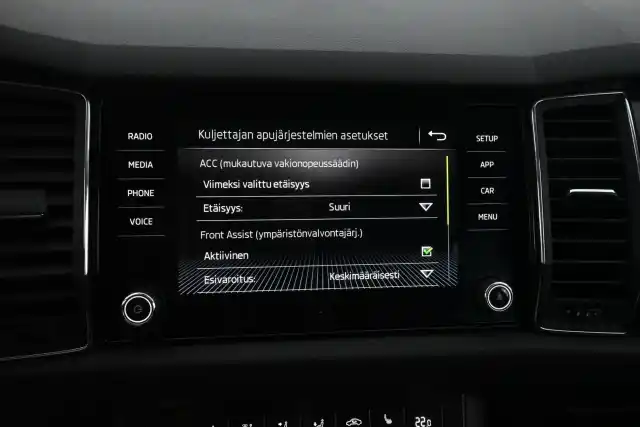 Sininen Maastoauto, Skoda Kodiaq – NNO-661