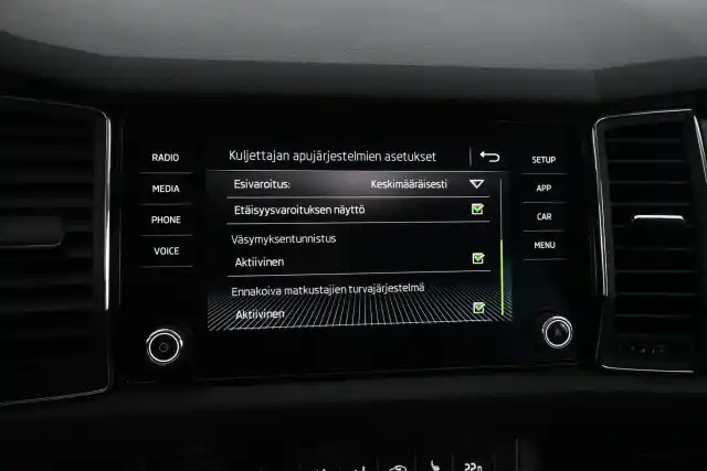 Sininen Maastoauto, Skoda Kodiaq – NNO-661