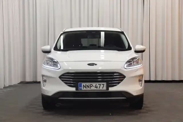 Valkoinen Maastoauto, Ford Kuga – NNP-477