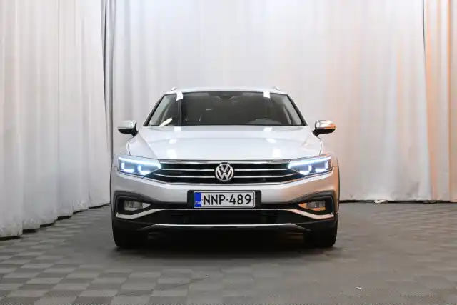 Hopea Farmari, Volkswagen Passat – NNP-489