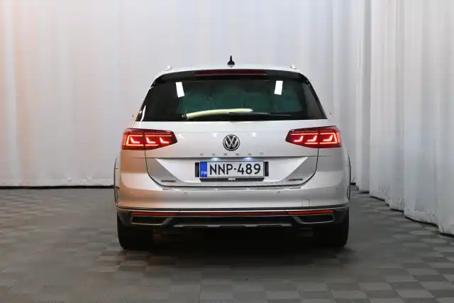 Hopea Farmari, Volkswagen Passat – NNP-489