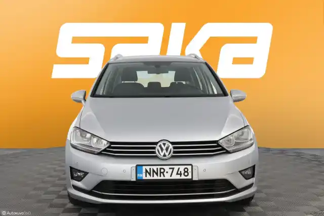 Harmaa Tila-auto, Volkswagen Golf Sportsvan – NNR-748