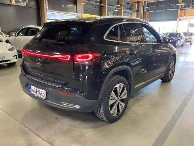 Musta Maastoauto, Mercedes-Benz EQA – NOA-983