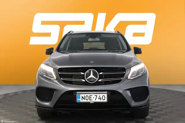 Harmaa Farmari, Mercedes-Benz GLE – NOE-740