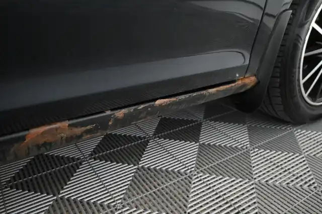 Musta Sedan, Volkswagen Jetta – OAZ-217