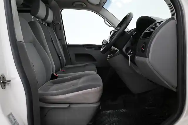 Valkoinen Pakettiauto, Volkswagen Transporter – OBI-173