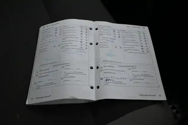 Valkoinen Pakettiauto, Volkswagen Transporter – OBI-173