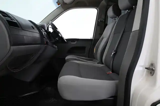 Valkoinen Pakettiauto, Volkswagen Transporter – OBI-173