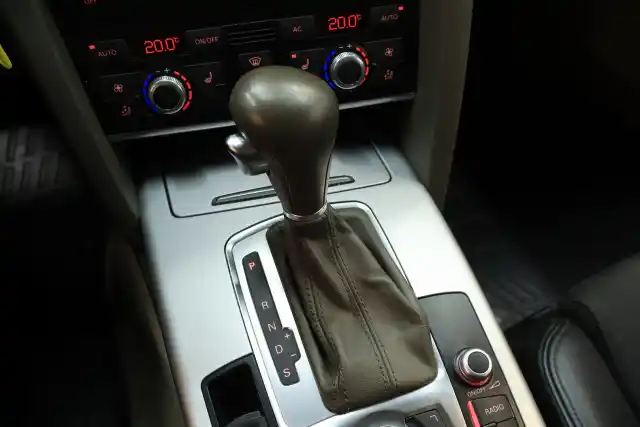 Beige Farmari, Audi A6 – ONZ-642