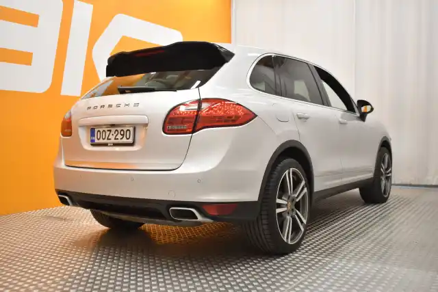 Hopea Maastoauto, Porsche Cayenne – OOZ-290