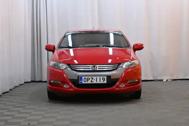 Punainen Viistoperä, Honda Insight – OPZ-119