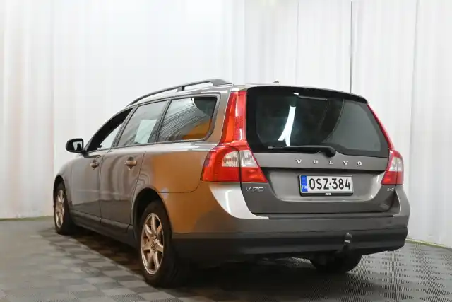 Harmaa Farmari, Volvo V70 – OSZ-384