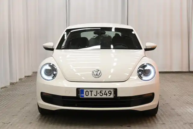 Valkoinen Viistoperä, Volkswagen Beetle – OTJ-549