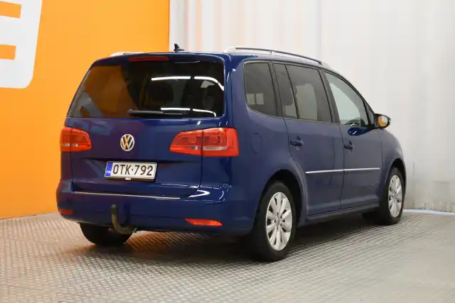 Sininen Tila-auto, Volkswagen Touran – OTK-792