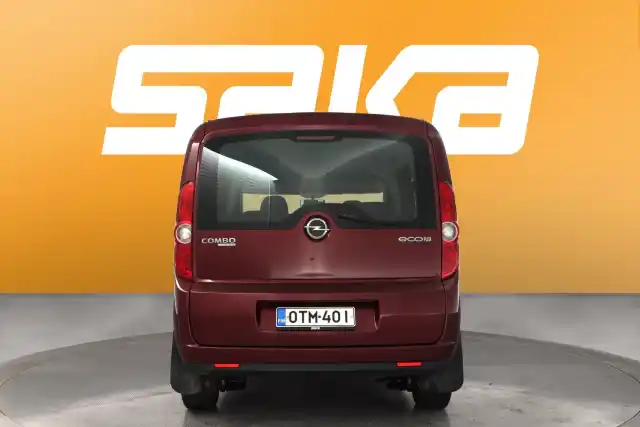 Punainen Tila-auto, Opel Combo – OTM-401