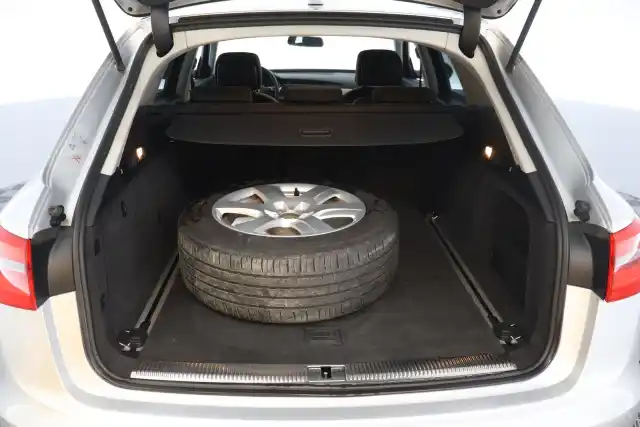 Hopea Farmari, Audi A6 – OTN-403