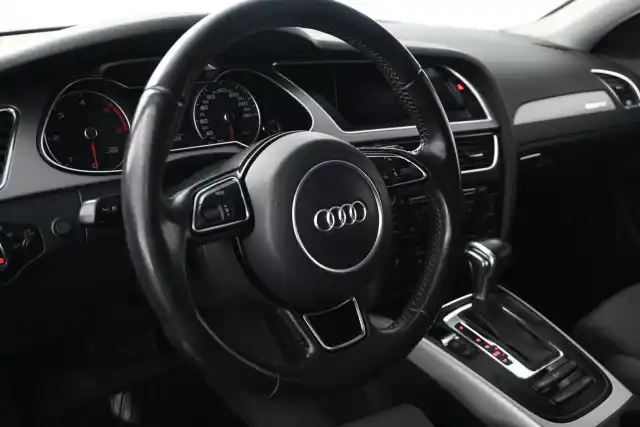 Musta Farmari, Audi A4 – OTO-269