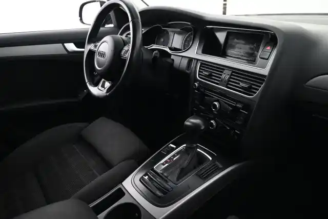 Musta Farmari, Audi A4 – OTO-269