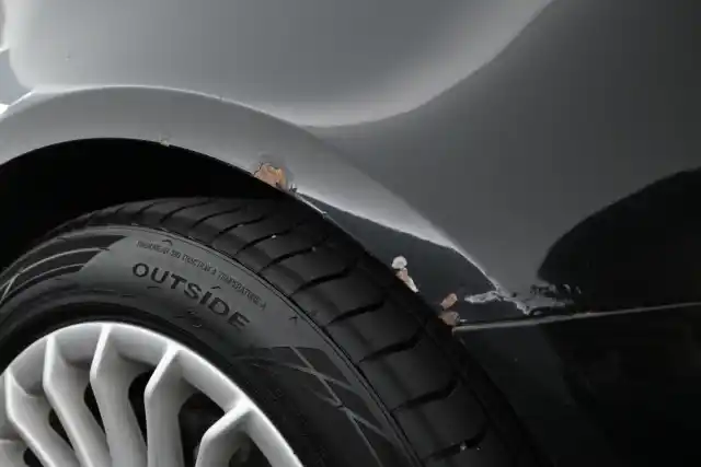 Musta Farmari, Audi A4 – OTO-269