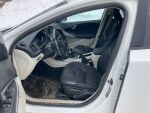 Valkoinen Viistoperä, Volvo V40 – OTU-689, kuva 6